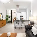 Apartamento Amplio Y Luminoso En El Centro De Chamberi