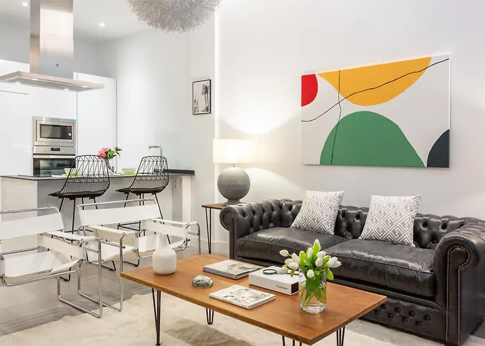 Apartamento Amplio Y Luminoso En El Centro De Chamberi